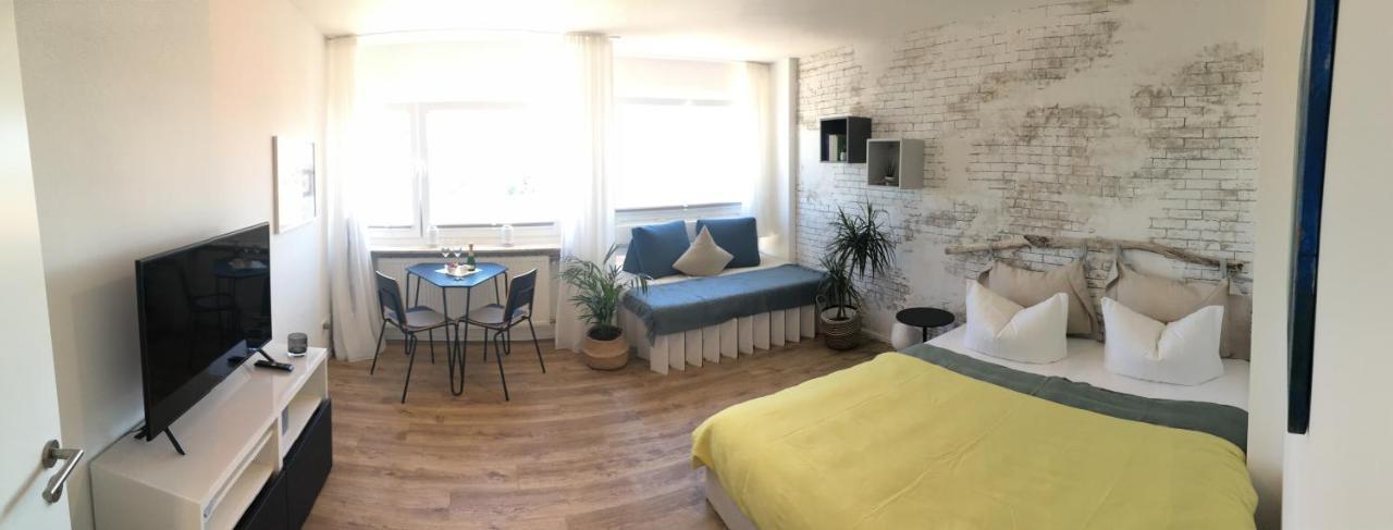 Liebevoll Renoviertes Apartment Mit Panoramablick Friedrichshafen Luaran gambar