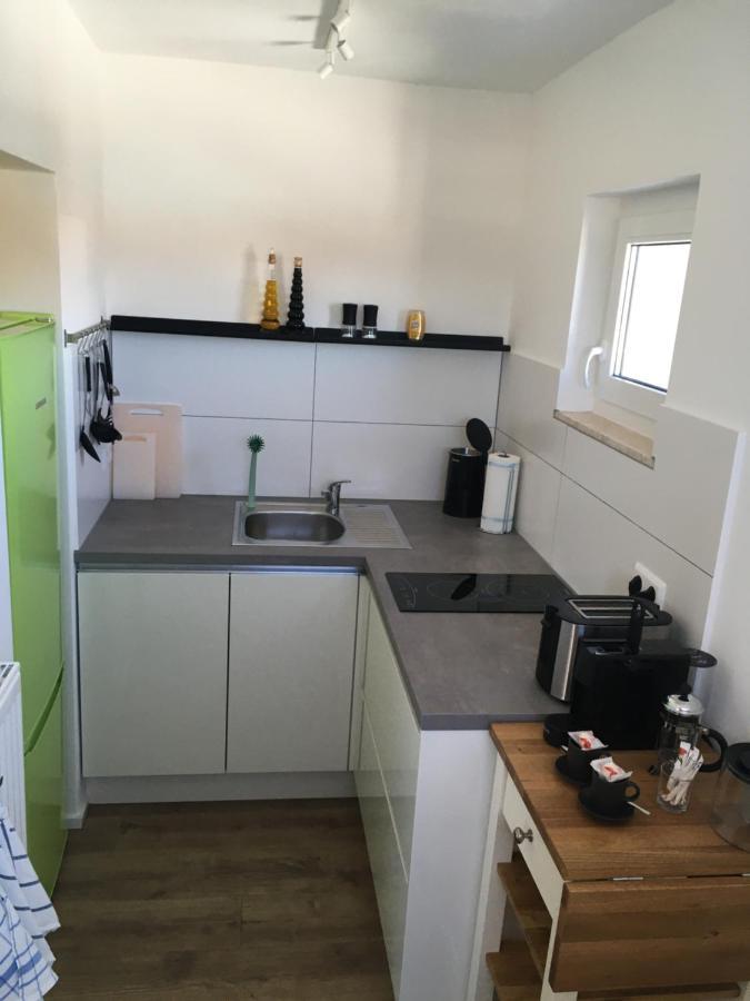 Liebevoll Renoviertes Apartment Mit Panoramablick Friedrichshafen Luaran gambar